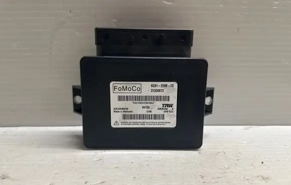 Volvo XC70 Hand brake control module 31334872