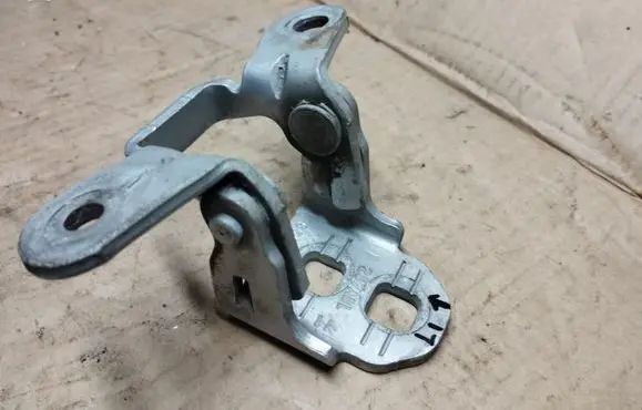 Dodge Caliber Front door upper hinge