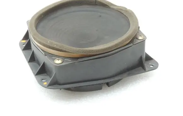 Mitsubishi L200 Rear door speaker MR142014 MR141337