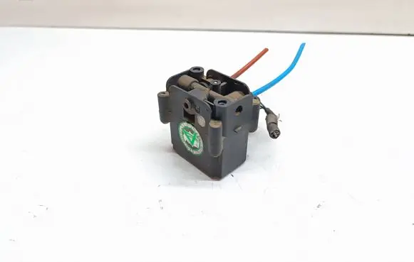 BMW 5 E60 E61 Air suspension valve block