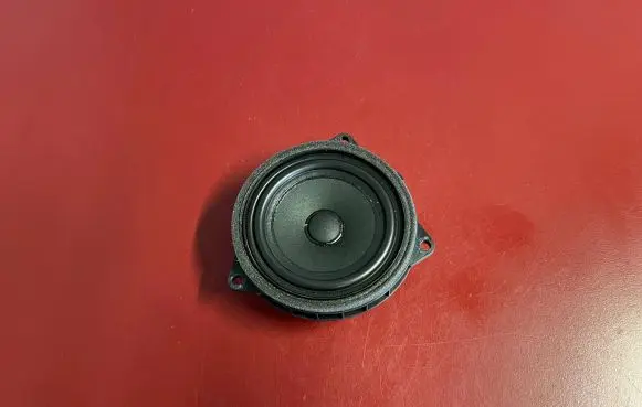BMW X1 U11 Front door speaker 9442520 65139442520