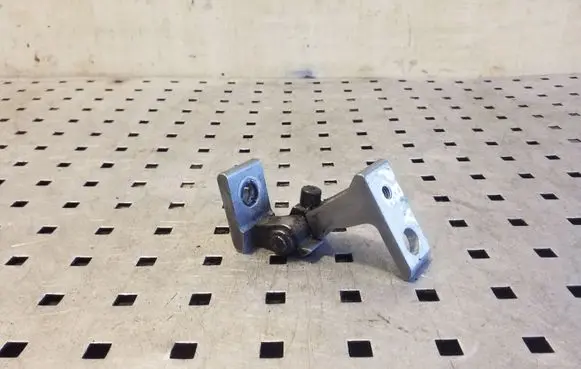 Audi A4 S4 B8 8K Front door upper hinge 8K0831402E