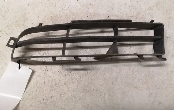 Toyota Avensis Verso Front bumper lower grill 5311344080