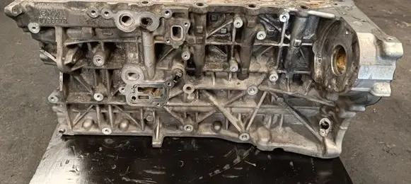 BMW X5 E70 Engine block 7799978 N57D30B