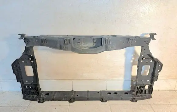 Hyundai i40 Radiator support slam panel