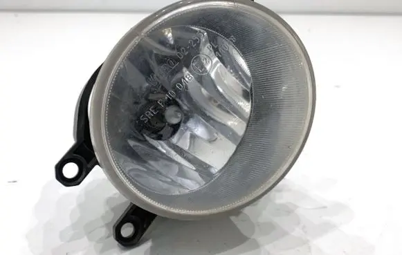 Toyota Auris E180 Front fog light 8121002110