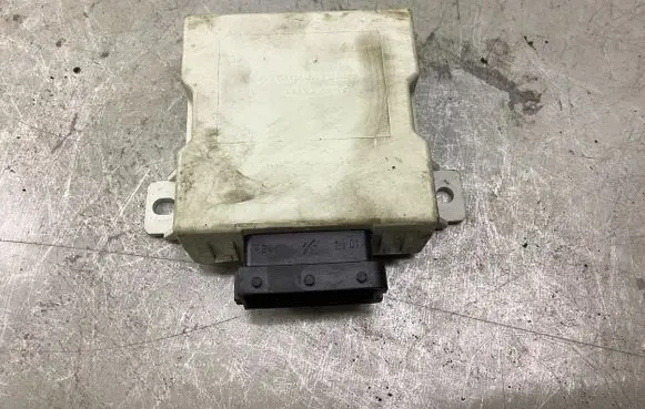 Toyota Avensis T250 Window wiper relay 150696