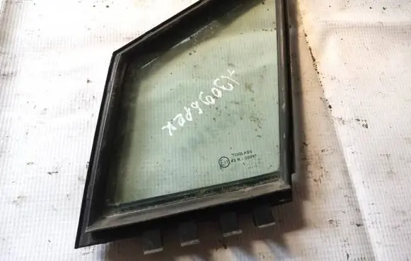 Toyota Corolla Verso AR10 Front door vent window glass four-door 