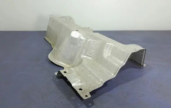 Exhaust heat shield