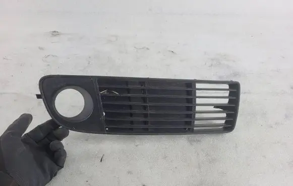 Audi A6 S6 C5 4B Front bumper lower grill 4B0807682H DN125504