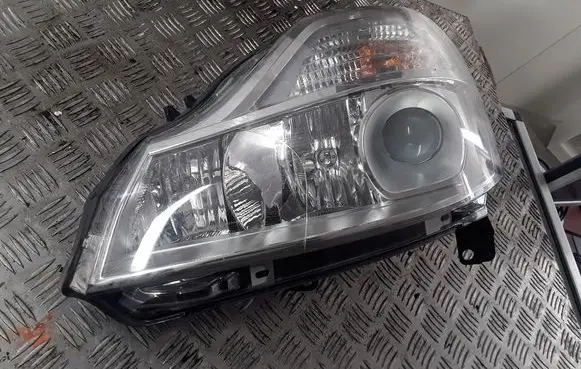 Renault Modus Headlight/headlamp 7701069721