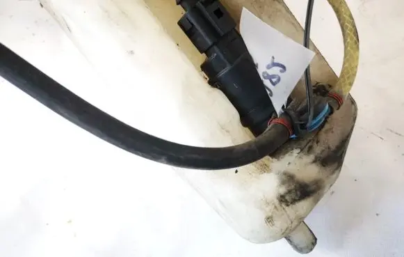 Windscreen/windshield washer pump