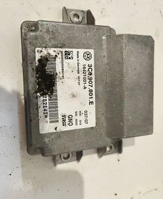 Volkswagen PASSAT B6 Hand brake control module 3C0907801E 16421001A 28214TX
