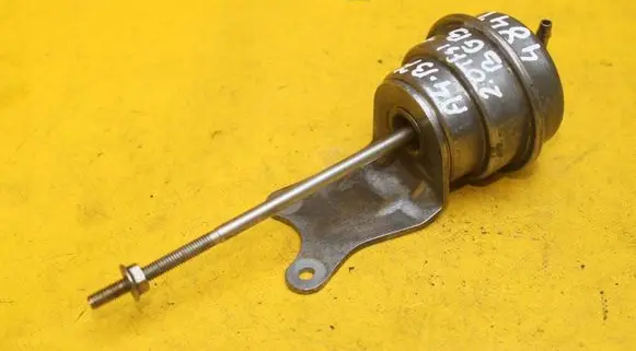 Audi A4 S4 B6 8E 8H Turbo solenoid valve