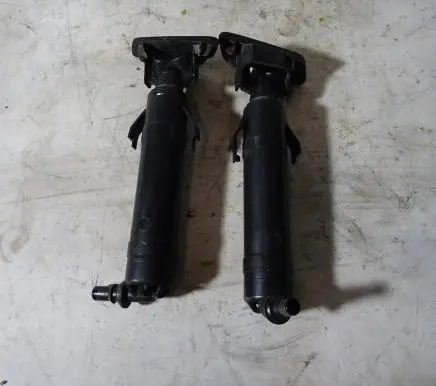 Volkswagen PASSAT CC Windshield washer spray nozzle 3AA955103