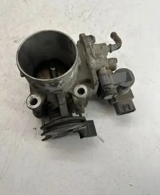 Suzuki Liana Throttle valve