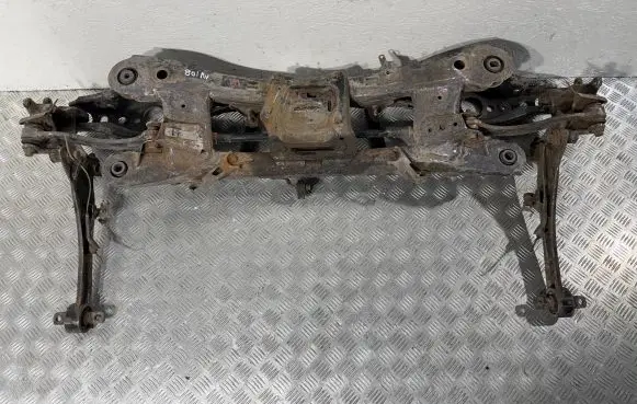 Toyota Avensis T270 Rear axle beam 5120605070 4881205160