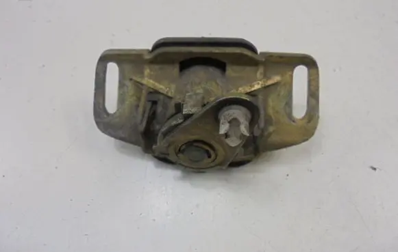 Mercedes-Benz Vaneo W414 Front door lock (next to the handle) 