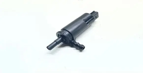 BMW 3 E92 E93 Headlight washer pump 6973097 67126973097