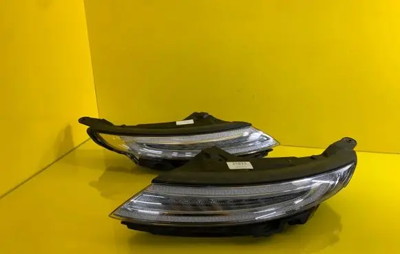 Hyundai Kona II Headlight/headlamp 92208-M50