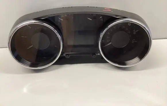 Peugeot 5008 Speedometer (instrument cluster) 9806268480