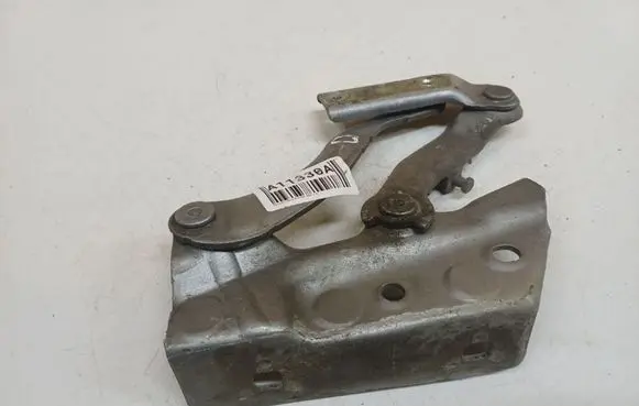 Mercedes-Benz B W245 Tailgate/trunk/boot hinge