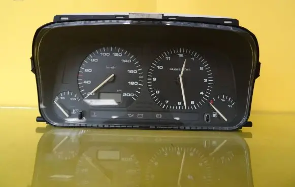 Volkswagen Golf III Speedometer (instrument cluster) 5392324710 5411004600