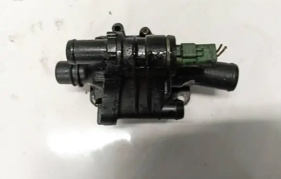 Mazda 3 I Engine coolant pipe/hose 9647767180