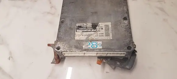Toyota Yaris Engine control unit/module 8966152281 2119007431
