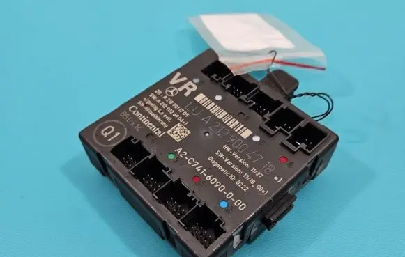 Mercedes-Benz CLS C218 X218 Central body control module A2129004718 IMPRK1407249