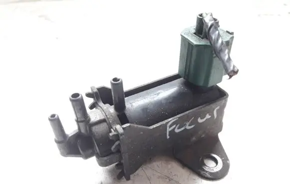Ford Focus Vacuum valve 