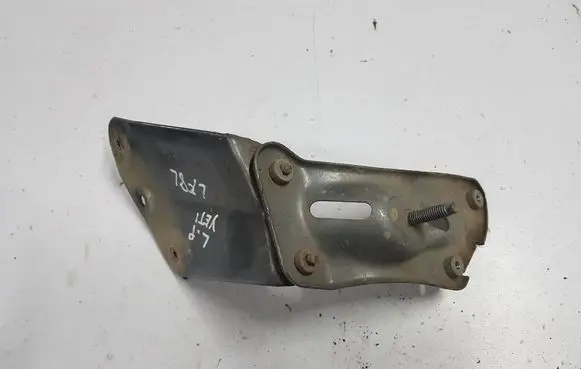 Skoda Yeti (5L) Fender mounting bracket