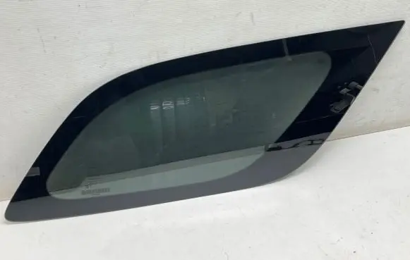 Dodge Durango III Rear side window 55399266AE