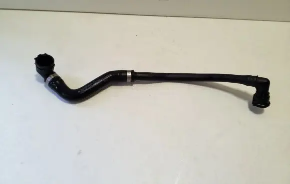 Mercedes-Benz GLC C254 Engine coolant pipe/hose A2068304803