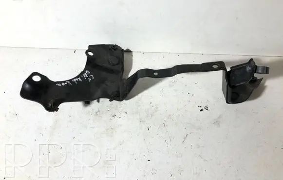 Lexus CT 200H Radiator mount bracket