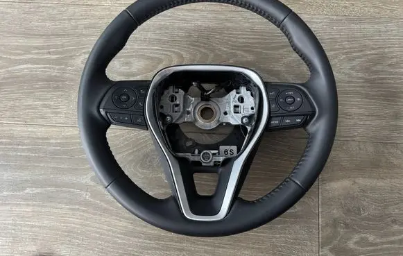 Toyota RAV 4 (XA50) Steering wheel 4Y276F