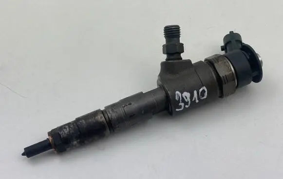Peugeot 208 Fuel injector 0445110566 05779384