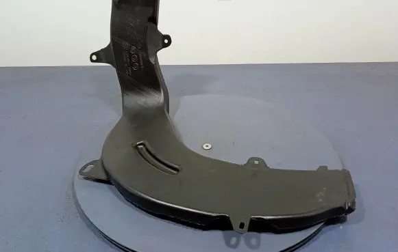 BMW X3 E83 Intake resonator 7398047