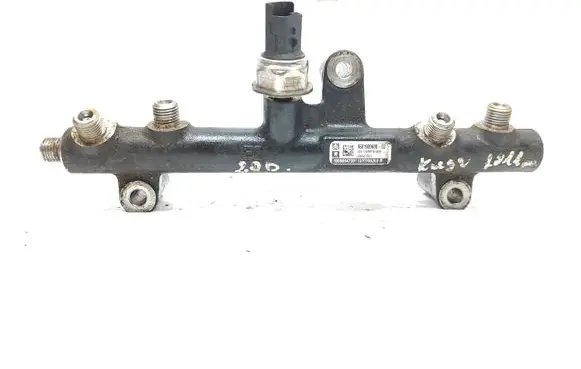 Ford Kuga II Fuel main line pipe 9681909680 28497Z01