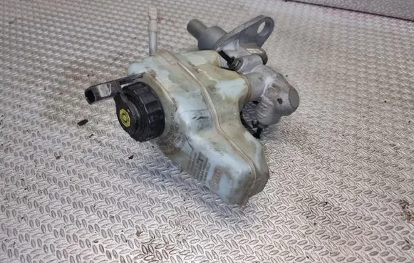 Volkswagen Caddy Master brake cylinder 1K0945459A
