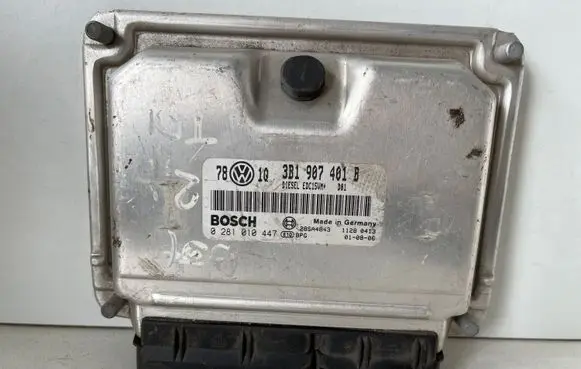 Volkswagen PASSAT B5.5 Engine control unit/module 3B1907401B