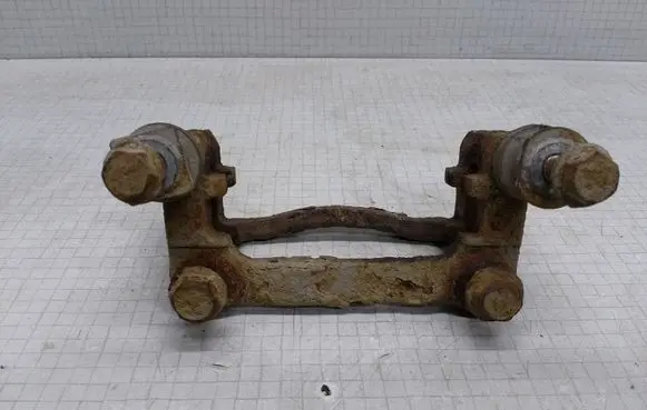Toyota Corolla E120 E130 Brake caliper pad carrier rear 