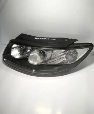 Hyundai Santa Fe Headlight/headlamp 921012B0 A046695