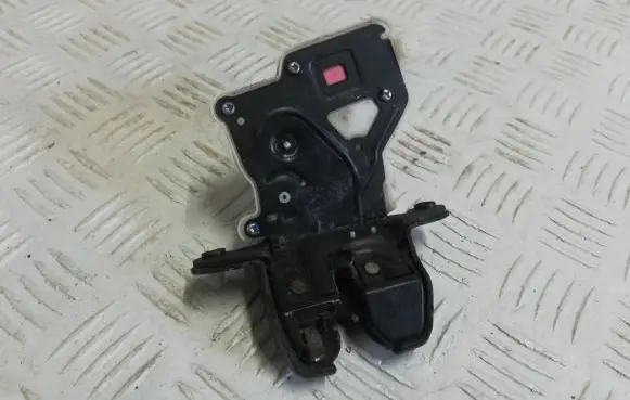 Nissan Qashqai Tailgate/trunk/boot lock/catch/latch