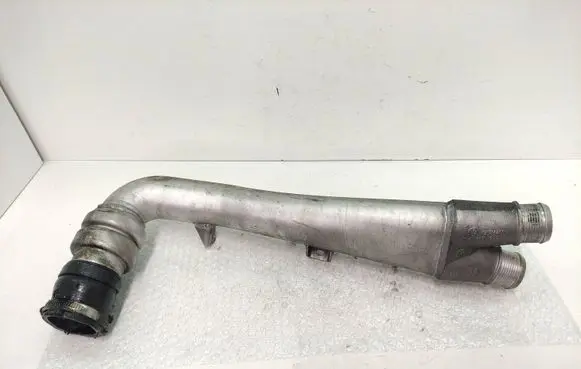 Audi Q7 4L Intercooler hose/pipe 7L6145945F