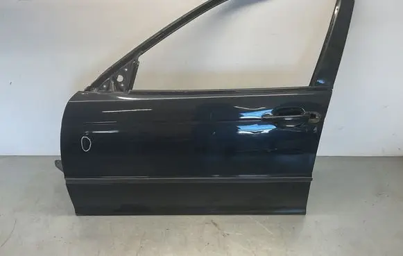 BMW 3 E46 Front door 41517038091