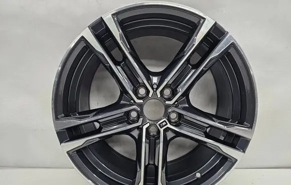 BMW 2 F44 R18 alloy rim 8092352
