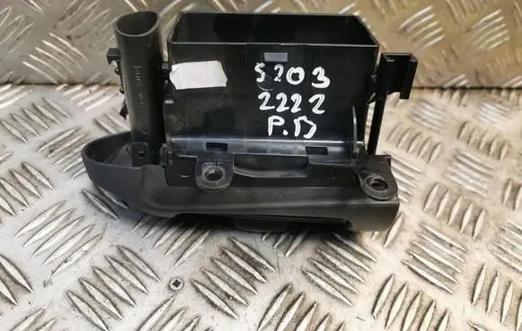 Mercedes-Benz C W203 Dashboard air vent grill cover trim 2038300254 A2038300254