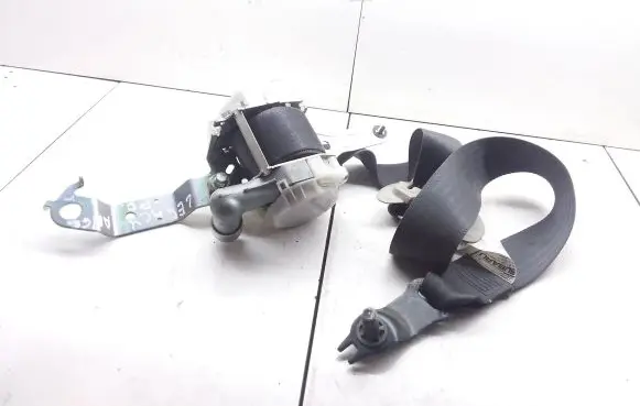 Subaru Legacy Front seatbelt 0432127 H074101