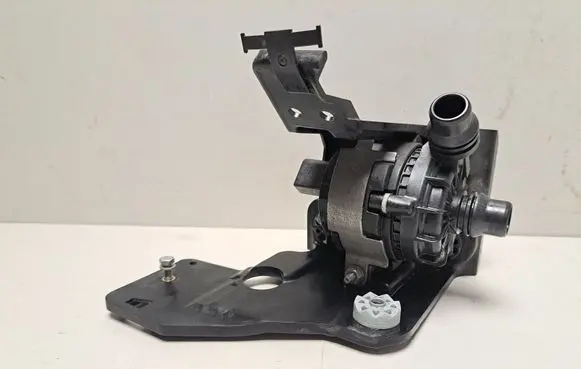 BMW i4 Electric auxiliary coolant/water pump 9455034 8478109